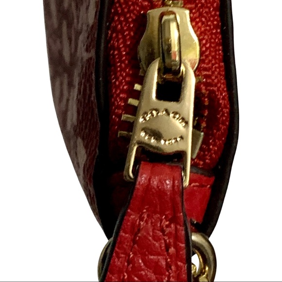 🔥NEW 100% AUTHENTIC COACH Heart Clutch/Wristlet - Picture 4 of 7